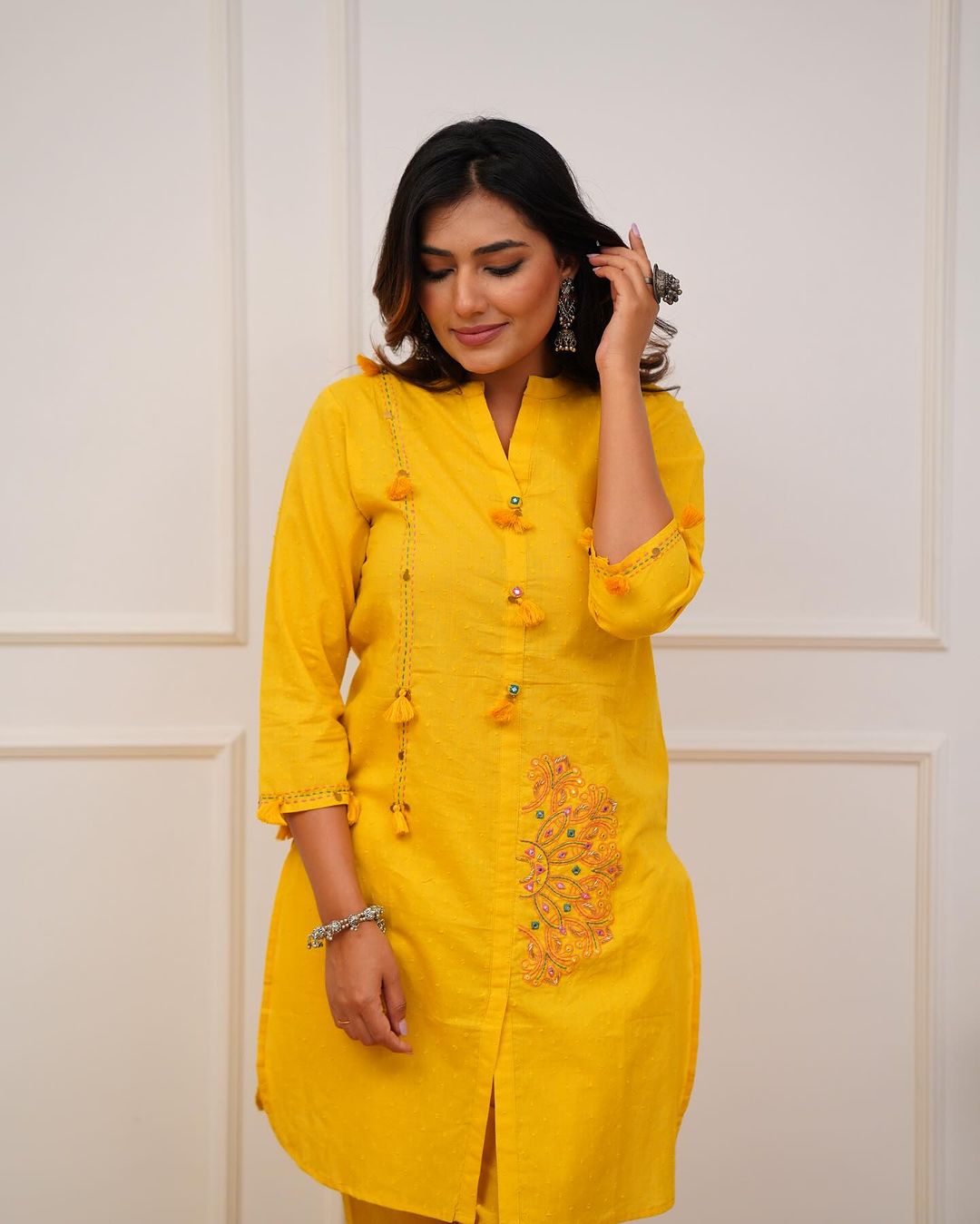 "Classy & Elegant: New Embroidered Cotton Dubby Set – 2 Pieces"