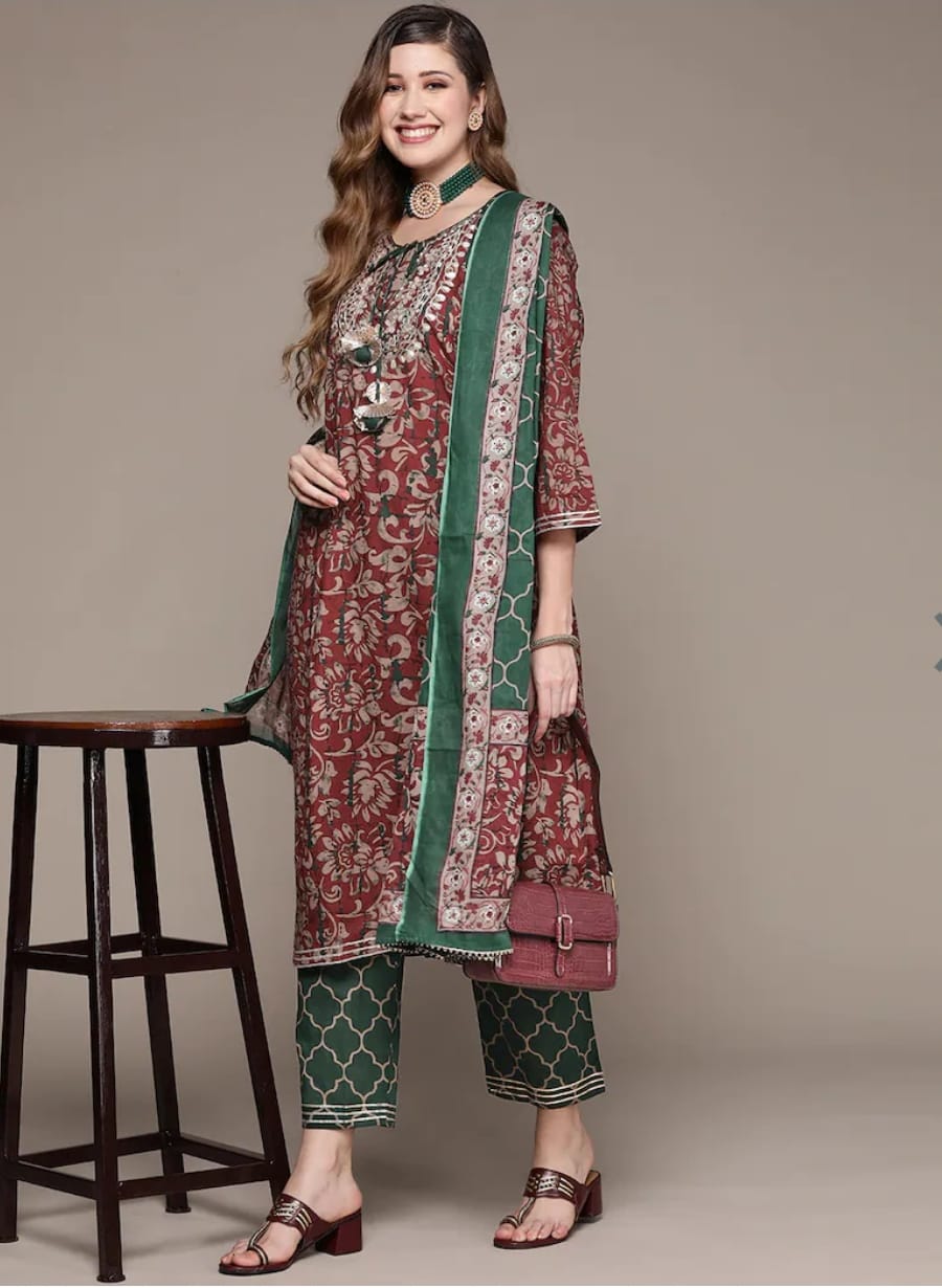 Breezy Elegance: Cotton Kurti Ensemble