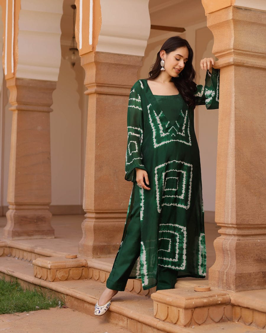 Green Kurta Pant Set – Stylish Ethnic Wear for Women"