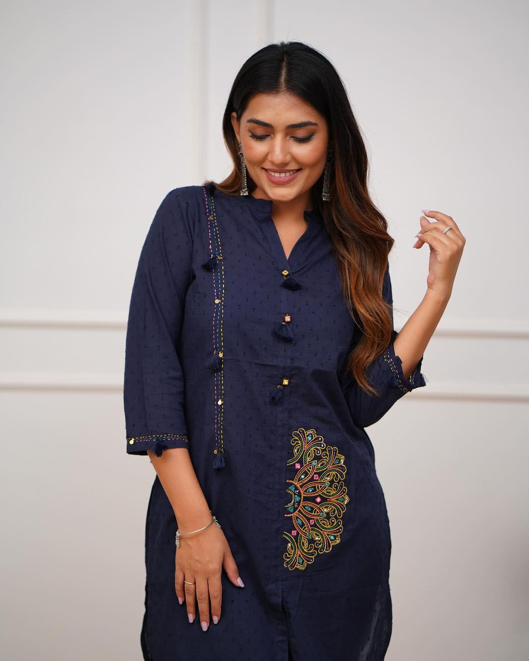 "Classy & Elegant: New Embroidered Cotton Dubby Set – 2 Pieces"