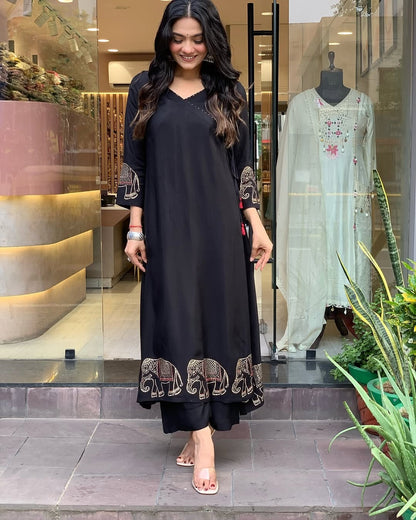 Sleek Black Kurta Pant Set for Modern Elegance