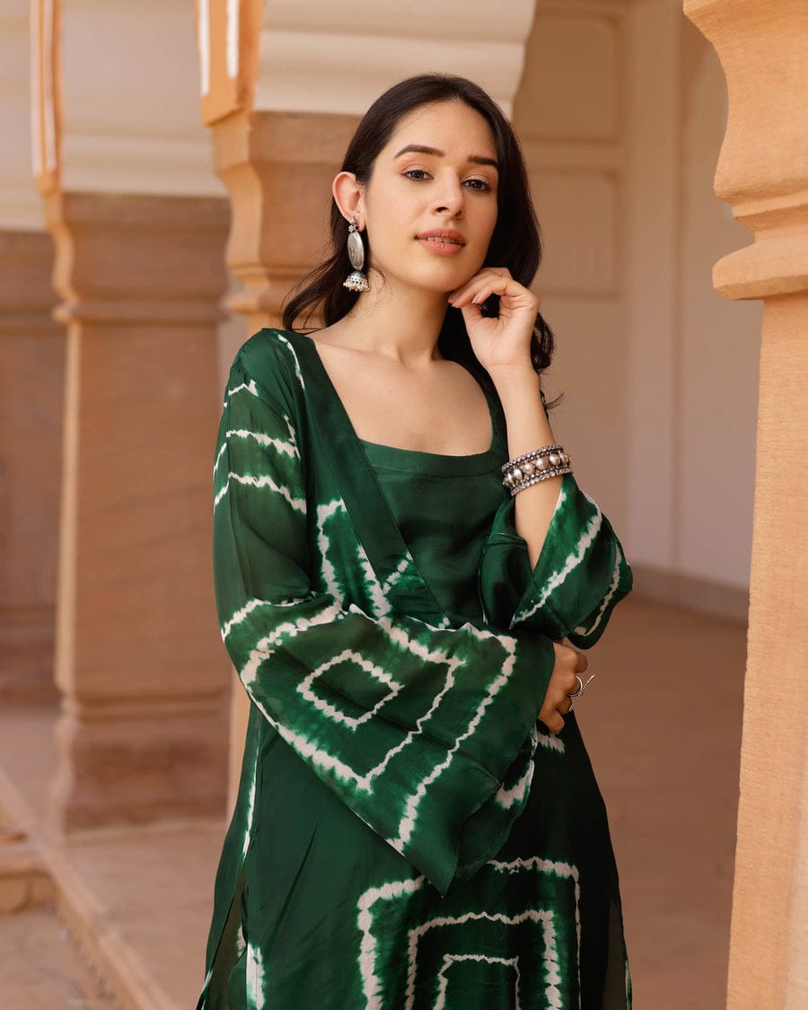 Green Kurta Pant Set – Stylish Ethnic Wear for Women"