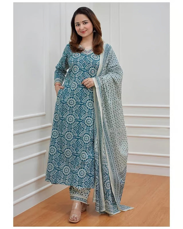 Women Viscose Rayon Kurta, Pant And Dupatta Set