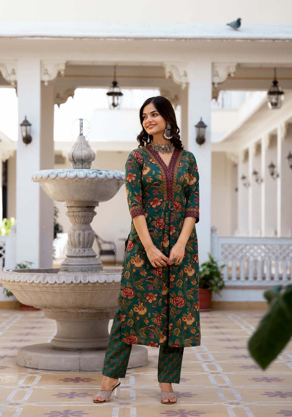 LIBASRACHNA GREEN FLORAL PRINT SUIT SET