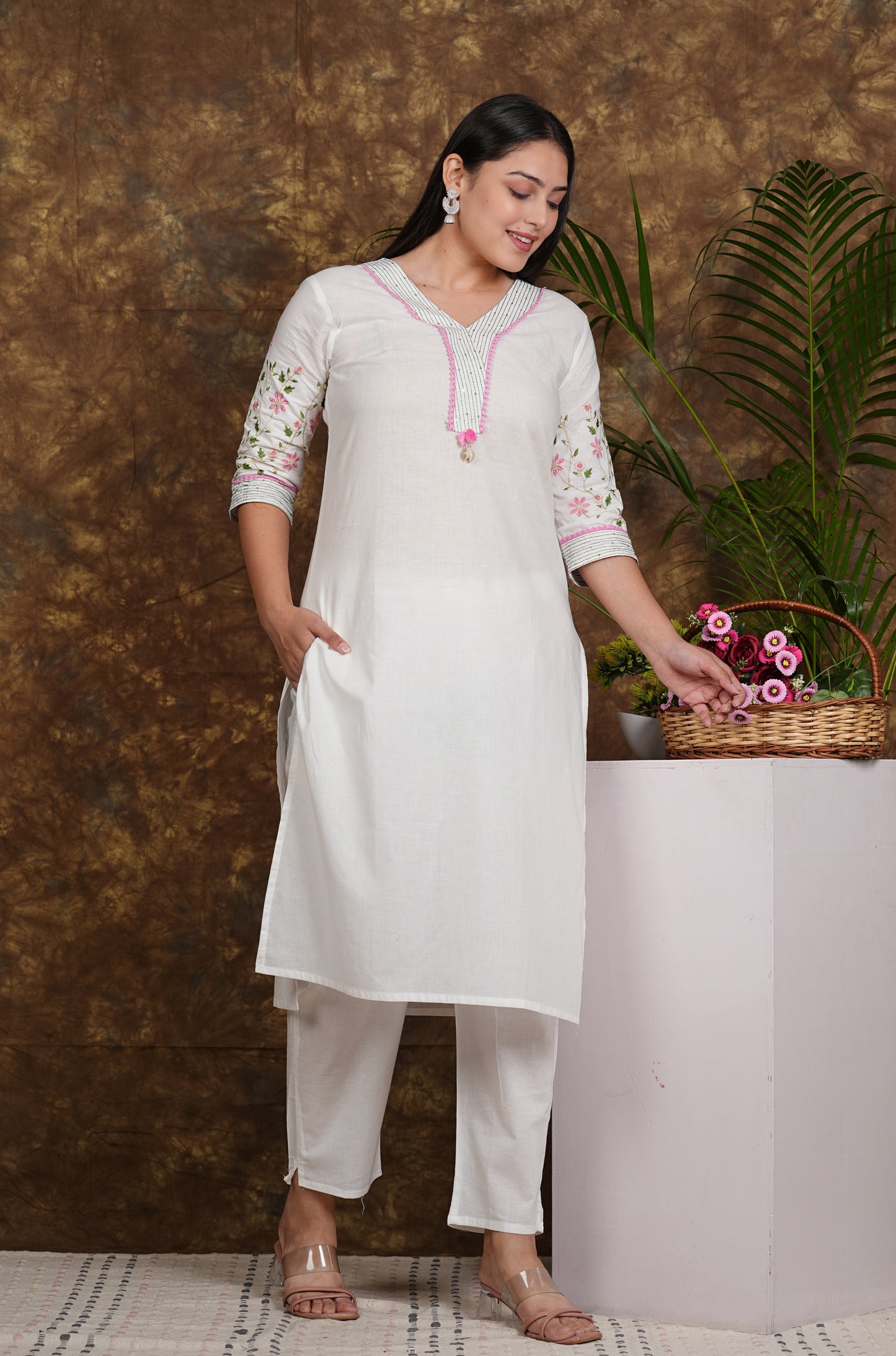 Elegant white Cotton Kurta Pant Set for Effortless Style"