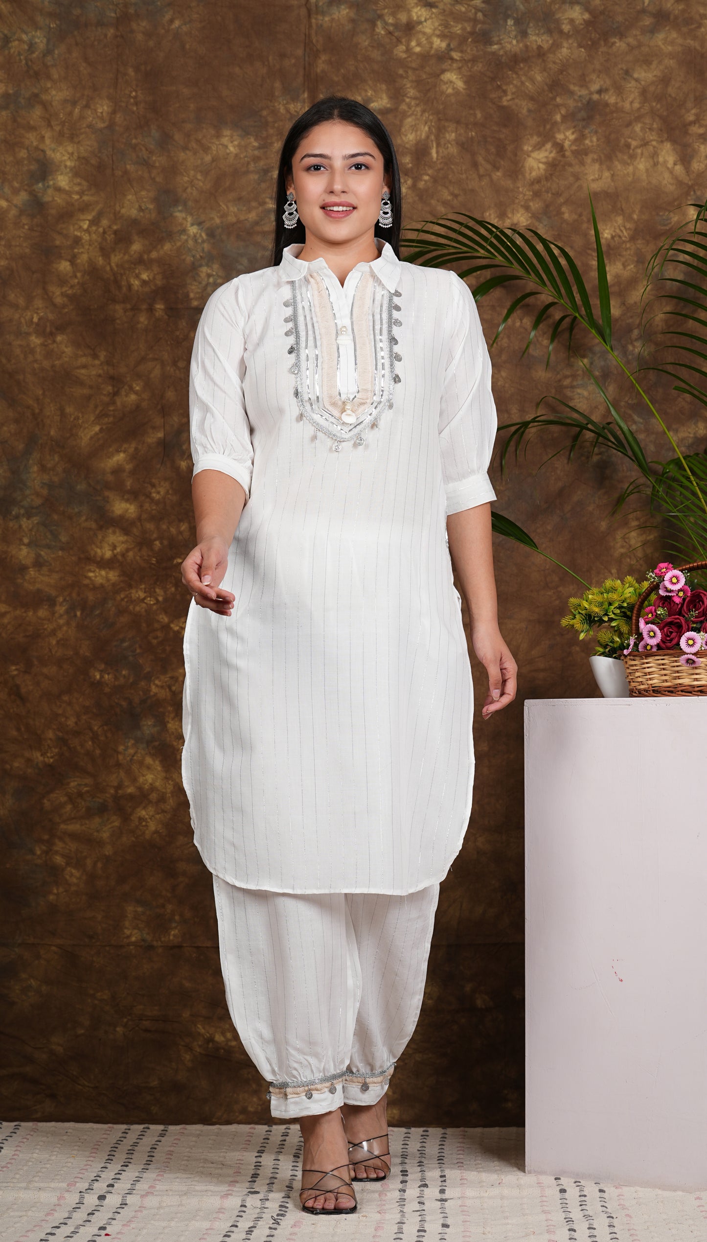 Elegant Afghani White Kurta-Pant Ensemble