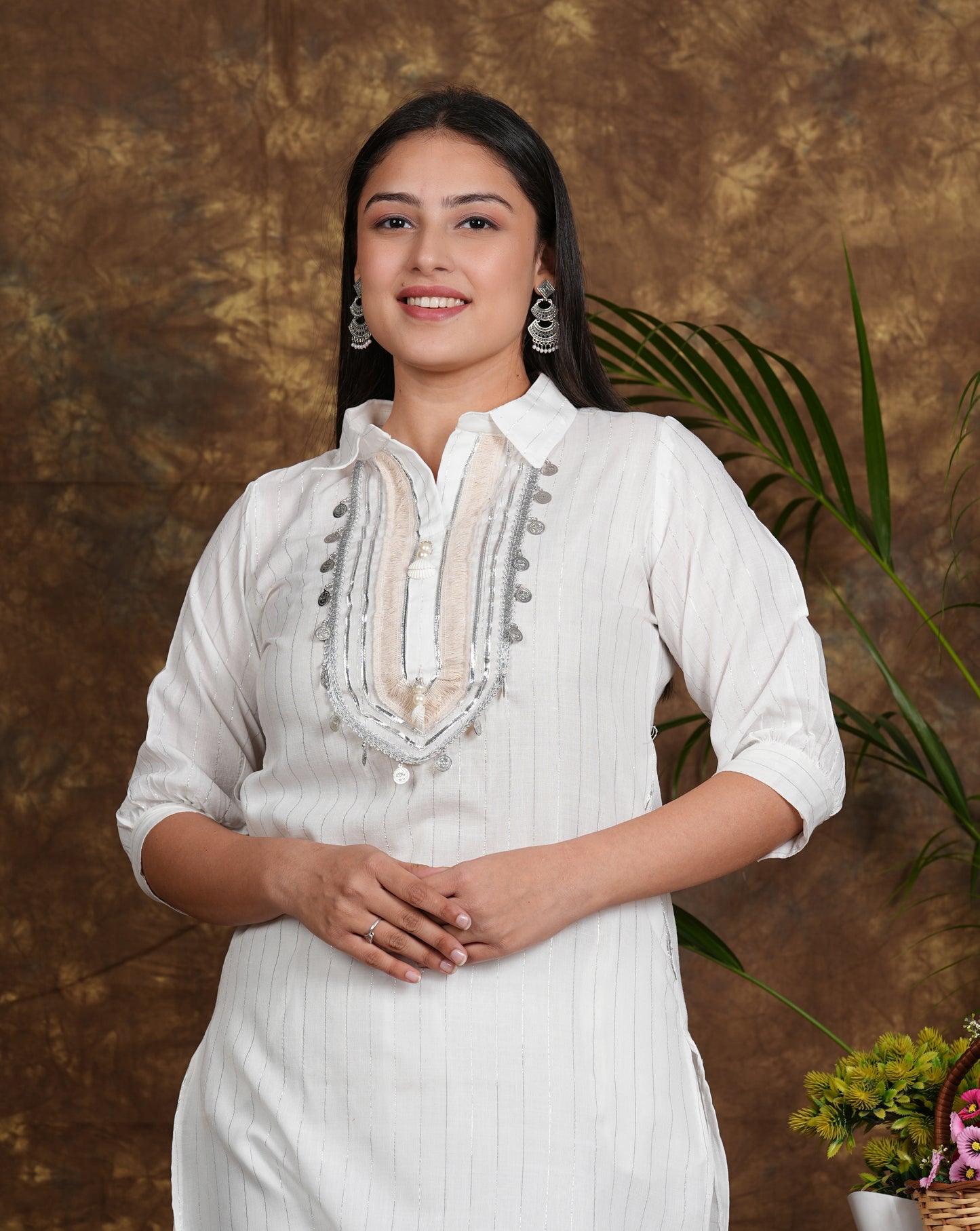 Elegant Afghani White Kurta-Pant Ensemble