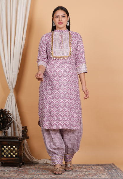 LIBASRACHNA Ethnic Motifs Printed Apple Cut Rayon Kurta And Pant Set