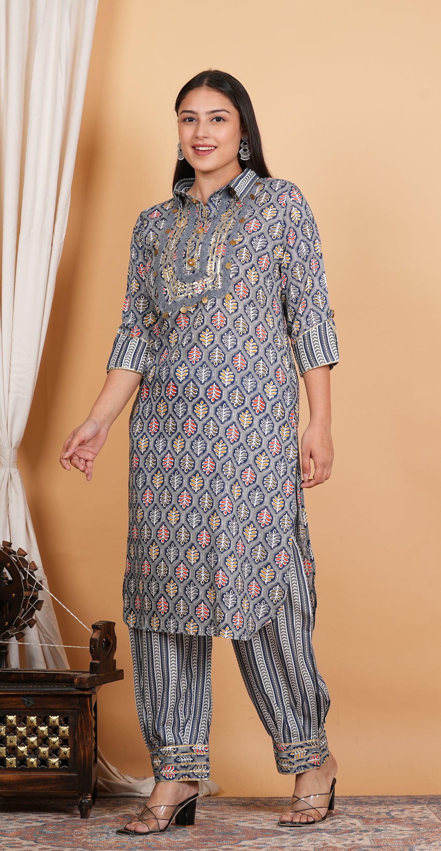 LIBASRACHNA Ethnic Motifs Printed Apple Cut Rayon Kurta And Pant Set