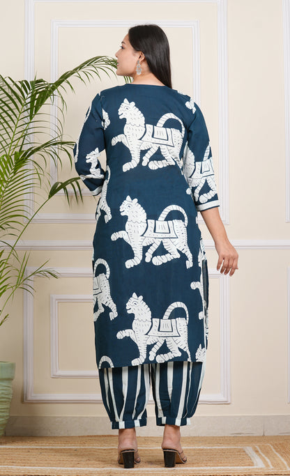 "Elegant Blue Digital Printed Kurta Set with Pants"