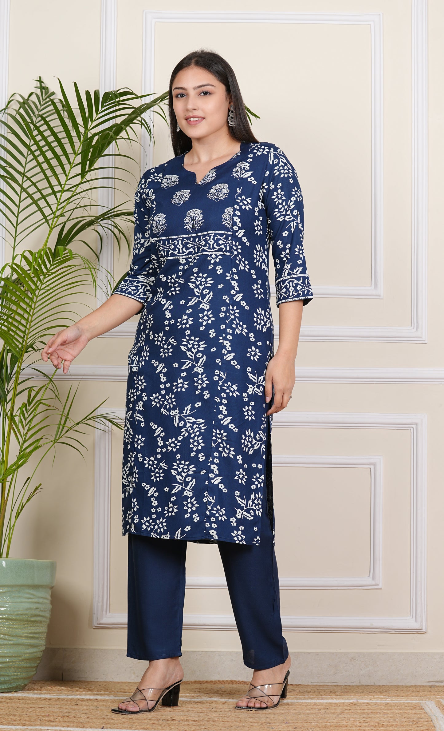 "Elegant blue Kurta Pant Rayon Set for Effortless Style"