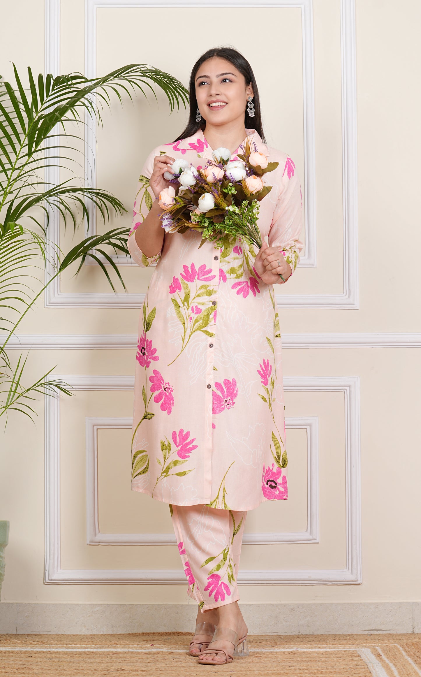 Chic Light Pink Cotton Kurti & Pant Ensemble