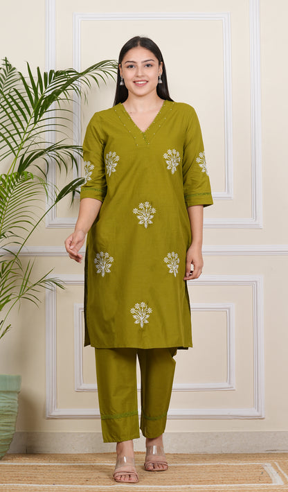 "Elegant Green Cotton Kurta Pant Set"