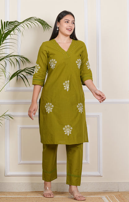 "Elegant Green Cotton Kurta Pant Set"