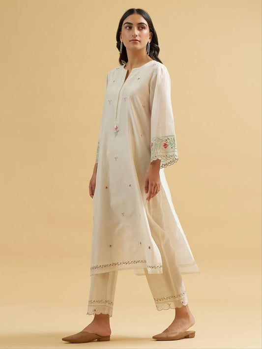 LIBASRACHNA Embroidered Cotton Kurta And Pant Set