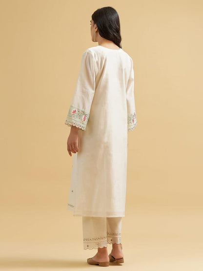 LIBASRACHNA Embroidered Cotton Kurta And Pant Set