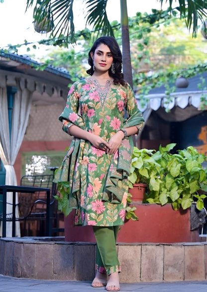 LIBASRACHNA Emerald Elegance: Floral Print Kurti Pant Set