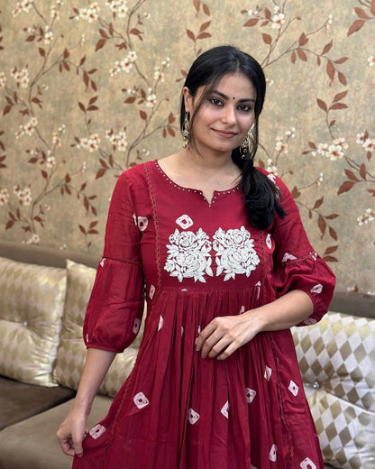 "Elegant red cotton Printed Kurti Pant Set"