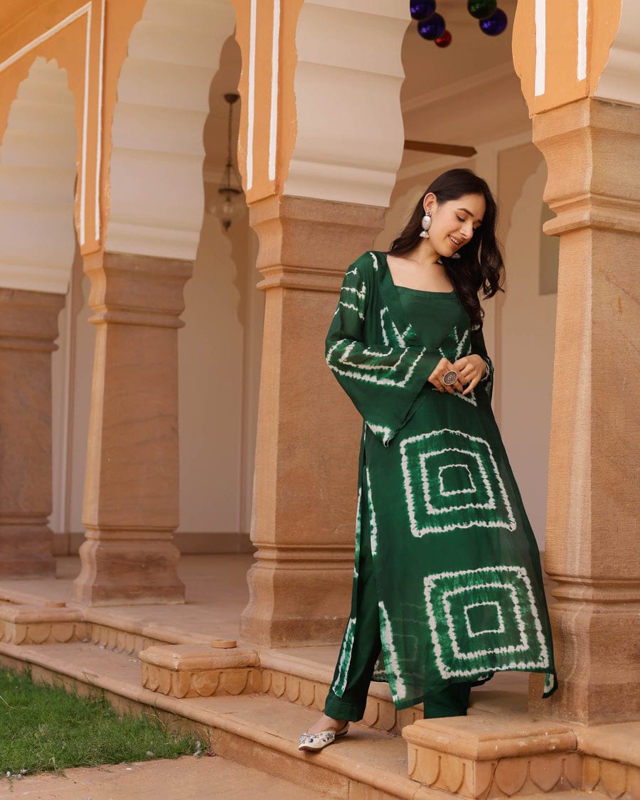 Green Kurta Pant Set – Stylish Ethnic Wear for Women"