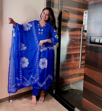 Blue Kurta Set with Pant and Dupatta"set