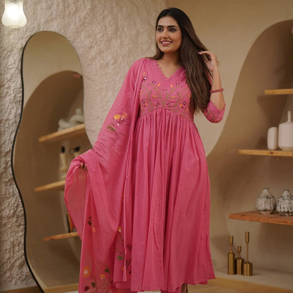 Traditional pink Kurta with Dupatta & Pant Set