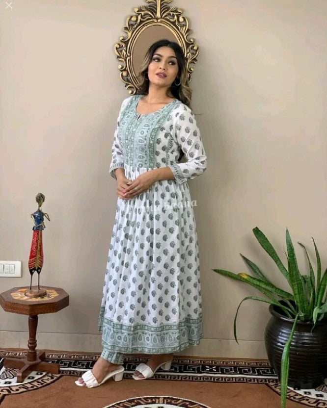 LIBASRACHNA Nayra Green Cut Printed Kurta And Pant Set For Woman